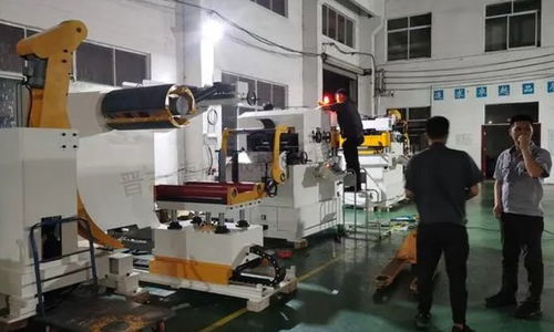 月工作353.5小時(shí)成常態(tài)？員工身心俱疲引熱議，畸形加班文化何時(shí)休